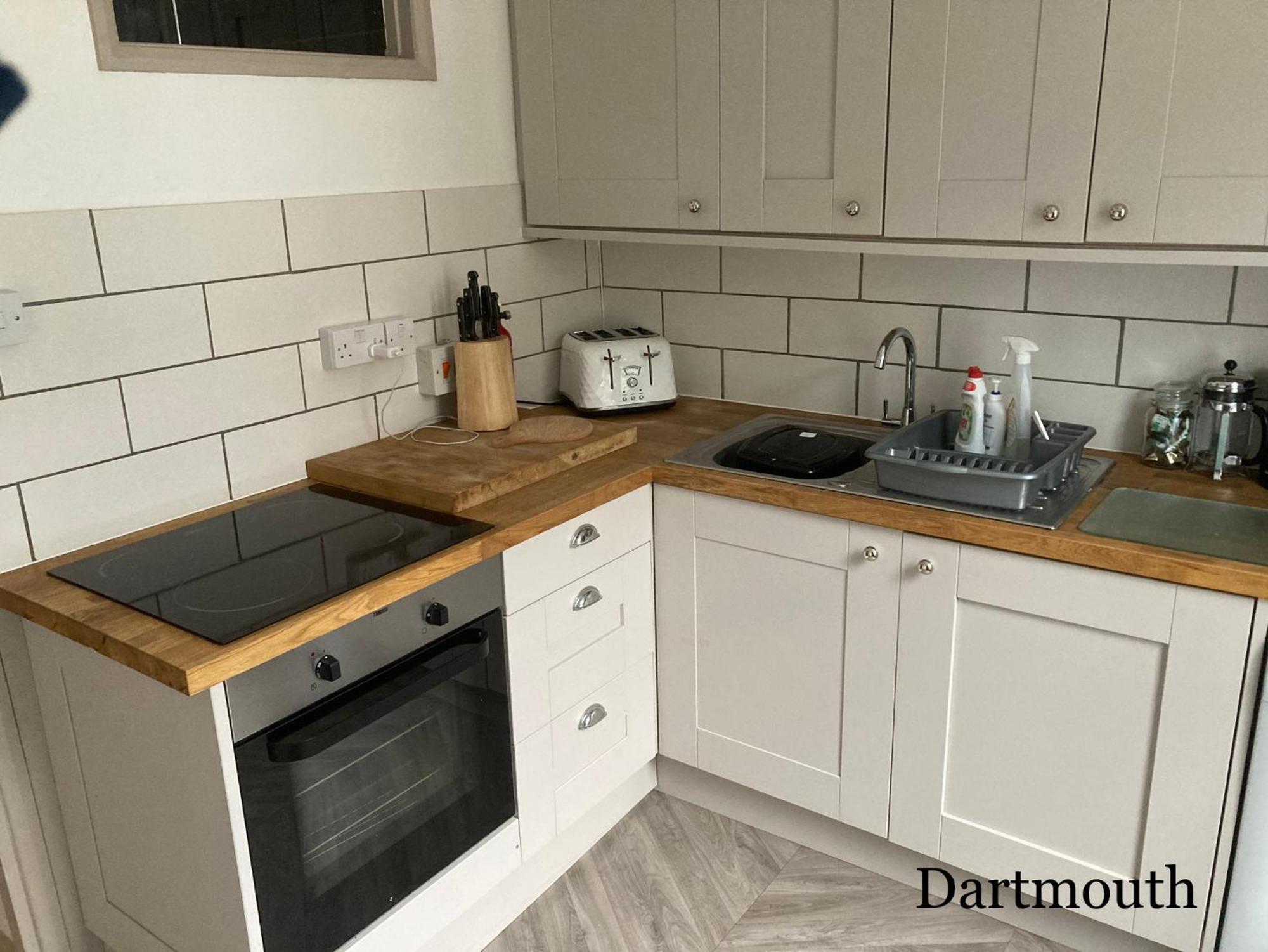 Nancie'S Place - Dartmouth Town Center With Private Parking - A Traditional Georgian Private Duplex Apartment - Beautifully Refurbished - Two Bedrooms, Bathroom, Kitchen And Lounge Diner Esterno foto