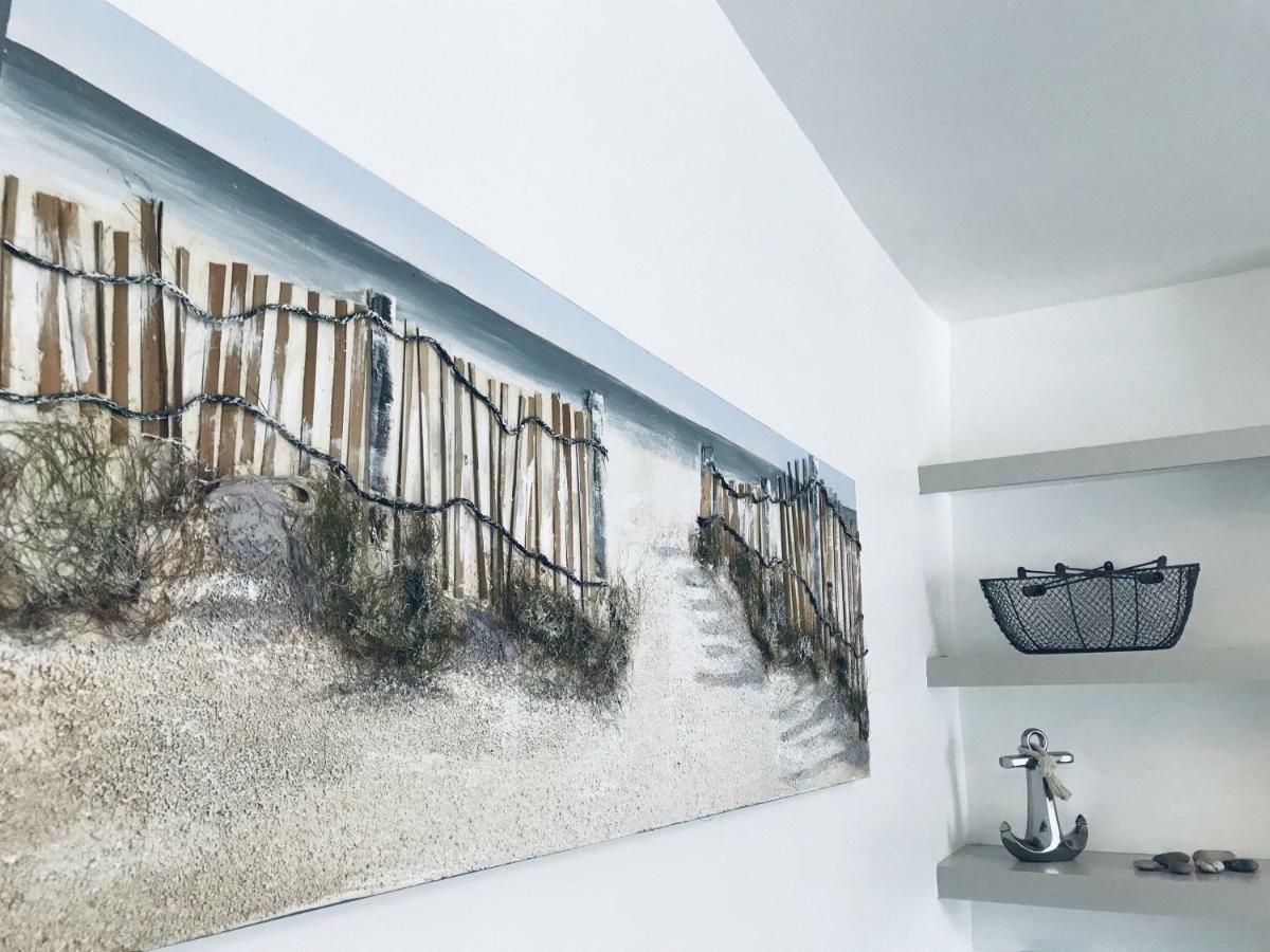 Nancie'S Place - Dartmouth Town Center With Private Parking - A Traditional Georgian Private Duplex Apartment - Beautifully Refurbished - Two Bedrooms, Bathroom, Kitchen And Lounge Diner Esterno foto
